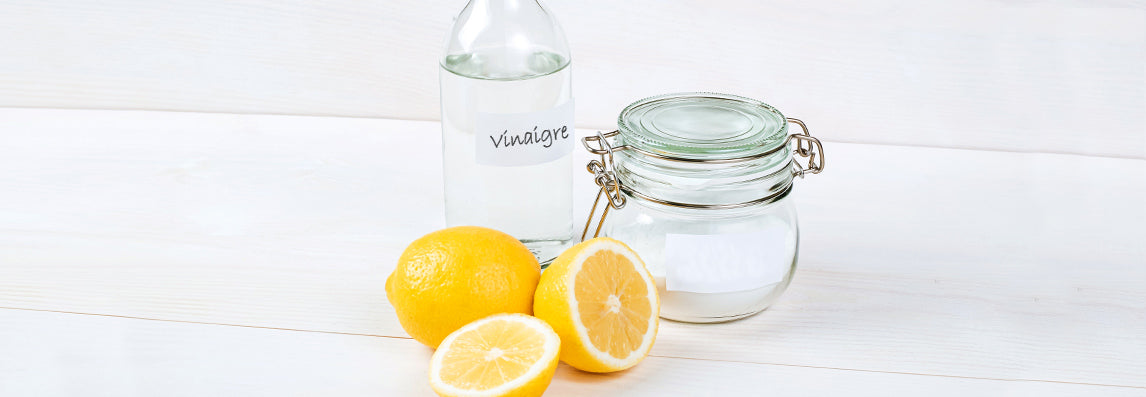 Le vinaigre blanc et le bicarbonate : tour du propriétaire