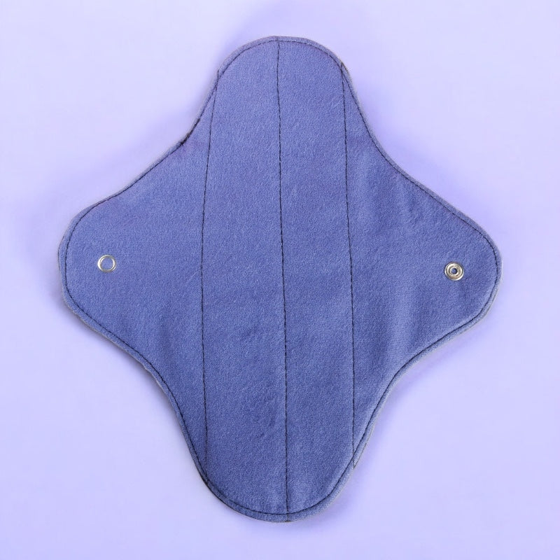 2 waschbare Bio-Damenbinden in Lila und Schwarz für leichte Menstruation - Anaé