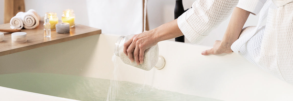 Sel d'Epsom : bienfaits, dosages pour le bain et usages au jardin