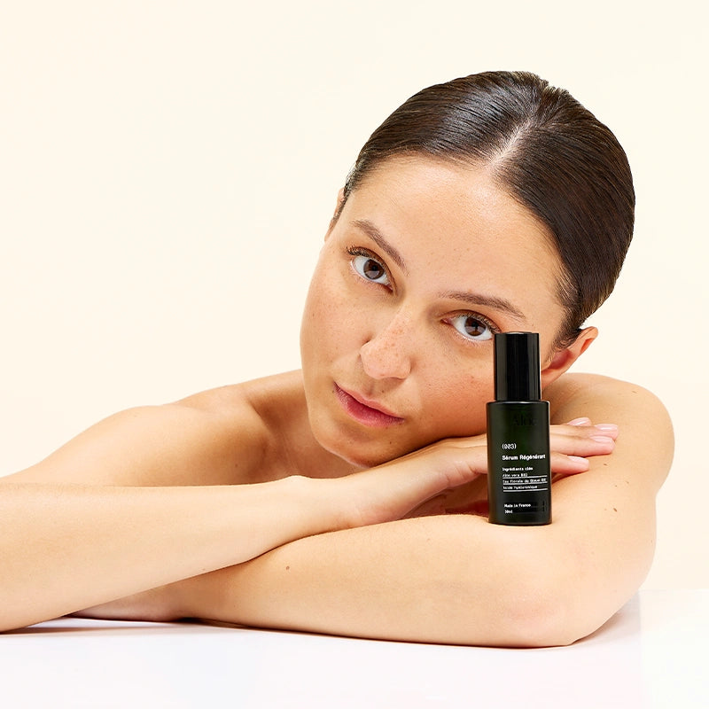 Regenerierendes Gesichtsserum BIO 30 ml - Aloe Paris