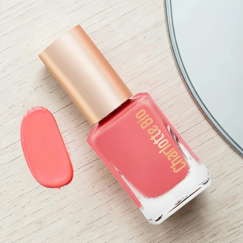 Vernis à ongles rose vintage