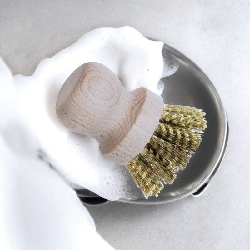 Topfbürste aus Messing – Die umweltfreundliche Drogerie