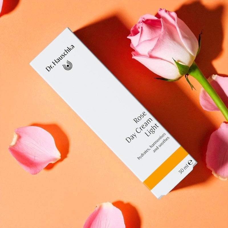 Leichte Tagescreme mit Bio-Rose – 30 ml – Dr. Hauschka