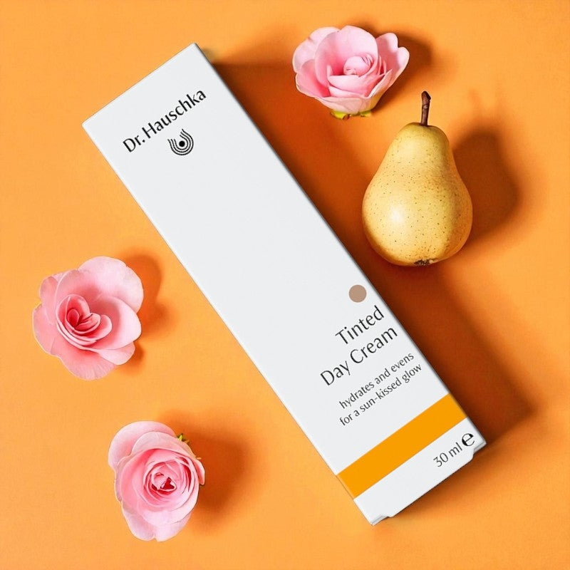 Bio-getönte Tagescreme mit Quitte und Rose – 30 ml – Dr. Hauschka