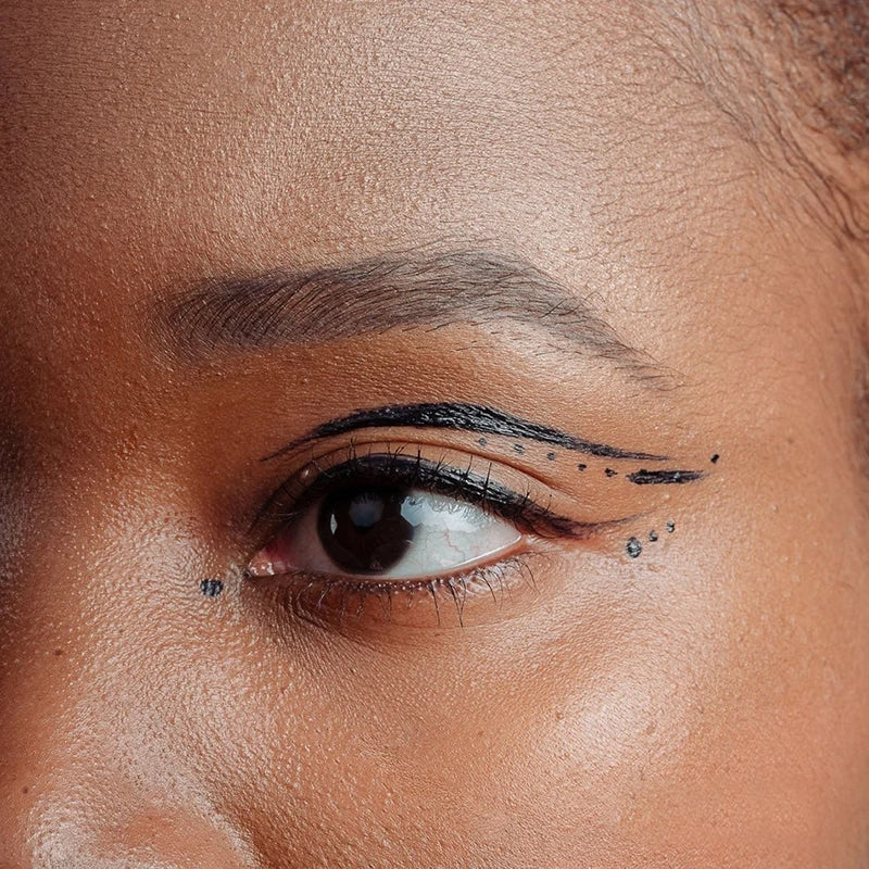 Eyeliner feutre noir BIO - 3ml - Charlotte Bio