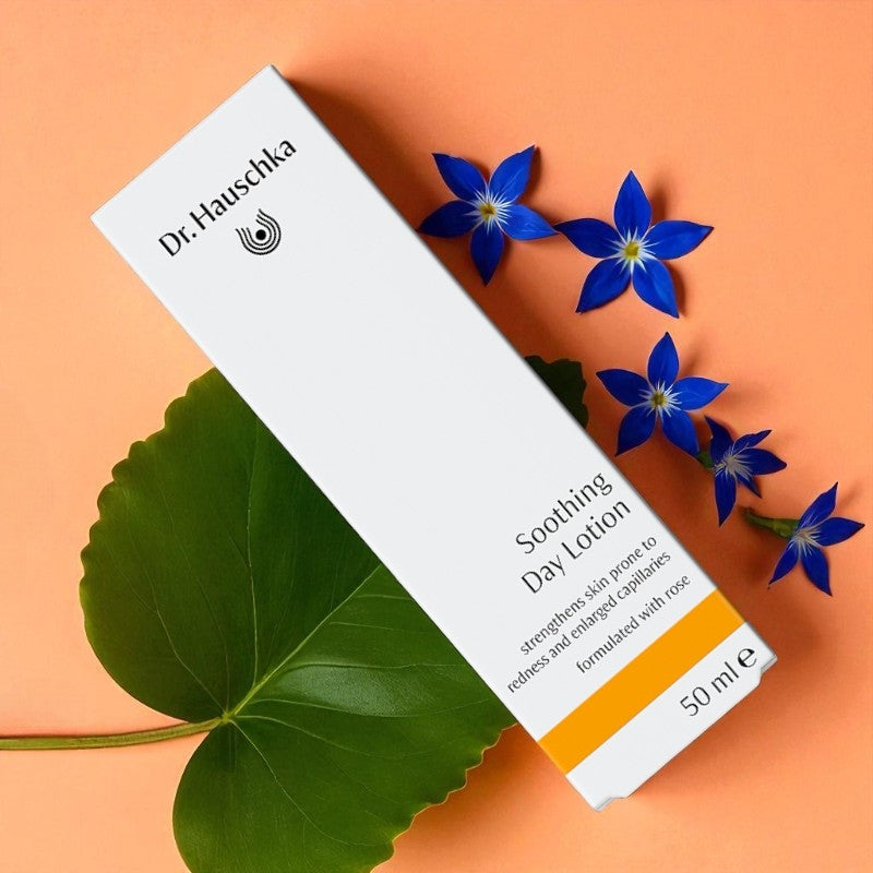 Beruhigendes Tagesfluid mit Bio-Borretsch und Frauenmantel – 50 ml – Dr. Hauschka