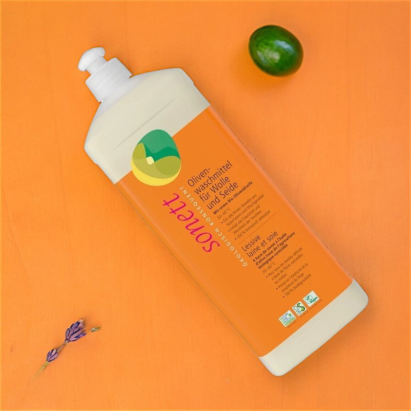 ECO Flüssigwaschmittel für Wolle &amp; Seide, Duftrichtung Olive &amp; Lavendel – 1 l – Sonett