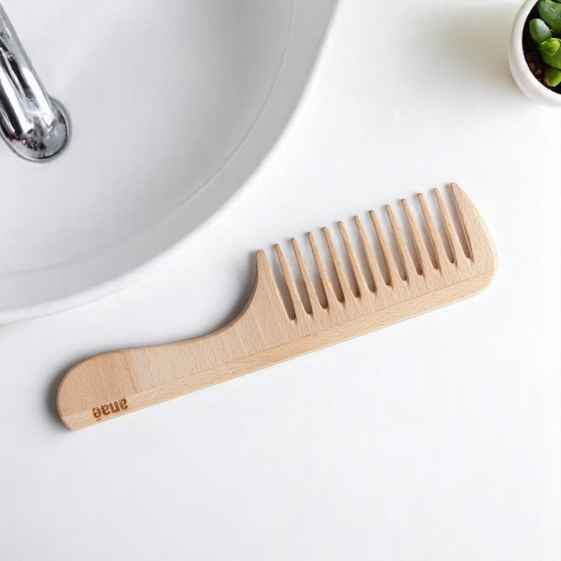 Peigne avec manche en bois anae 3