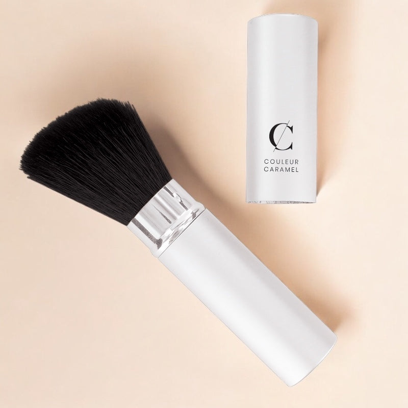 Einziehbarer Puder-/Rougepinsel Nr. 03 – Karamellfarbe