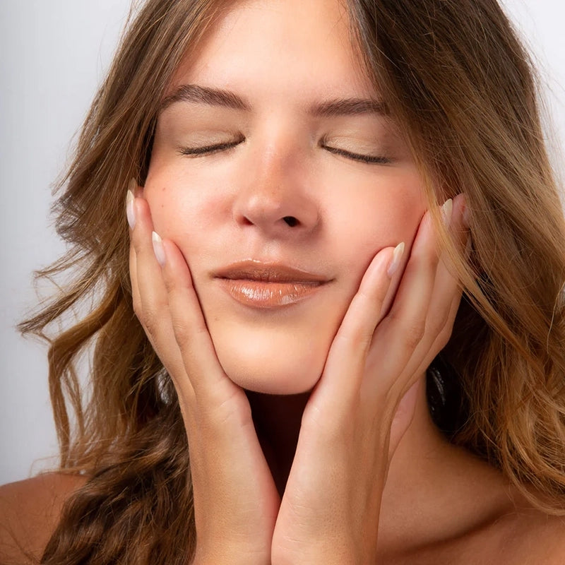 Rouge à lèvres brillant nude moka BIO - 3.5g - Charlotte Bio