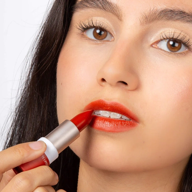 Bio-Matt-Lippenstift mit Mohnrot – 3,5 g – Charlotte Bio