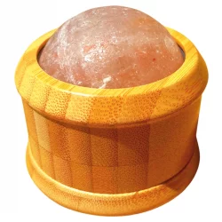 Boule de massage sel de l'Himalaya avec support en bambou - Yù Beauty